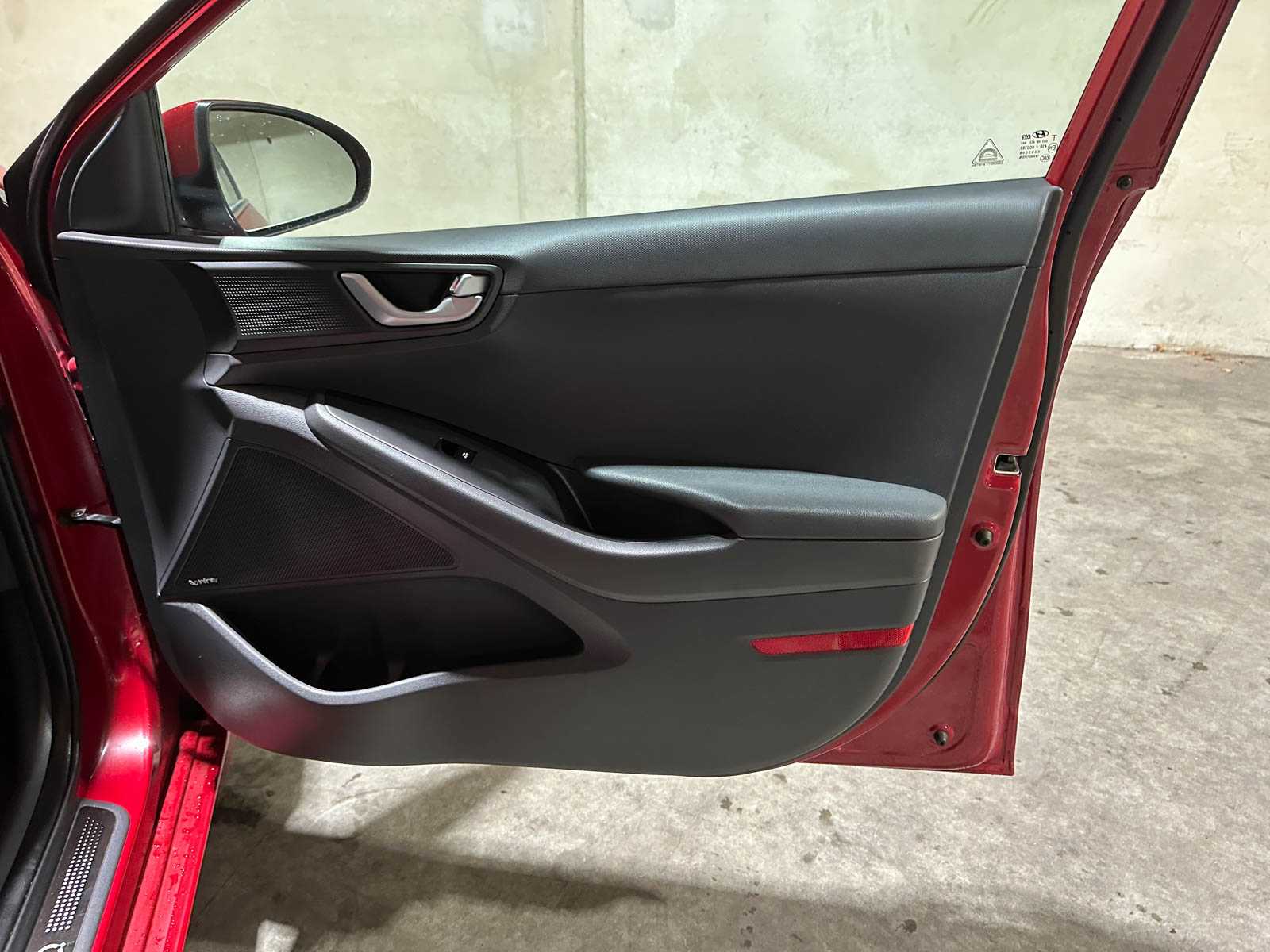 Hyundai IONIQ 1.6 GDi Comfort 141pk 2019 Plug-In Hyrbid (Origineel-NL), XS-254-P