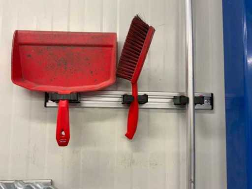 Vikan Hygiene Wandhalterung einschließlich Vikan Reinigungsprodukte