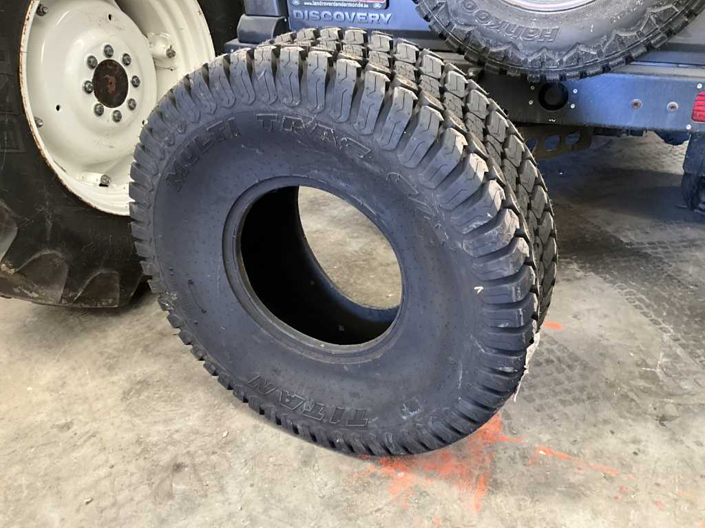 Multi Trac Titan Reifen, Rad und Felge (4x)