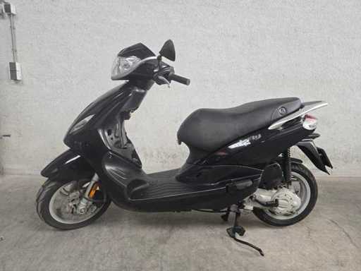 Piaggio - Brom scooter - Fly 4T - Brommer 45km uitvoering dft49b