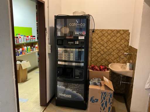 Koffiezetapparaat met accessoires