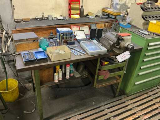 Werkbank & Verschiedene Teile, Werkzeuge und Zubehör