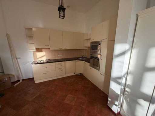 Kuchnia z urządzeniami AGD