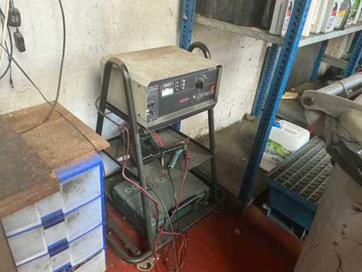 Chargeur de piles Bosch LW30E