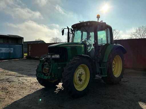 2006 John Deere 6220 Allradantrieb Farmtraktor