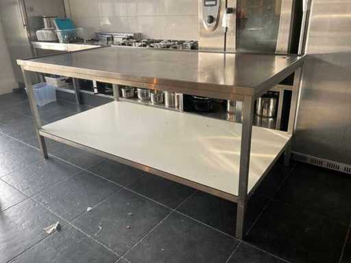 Table de travail en acier inoxydable