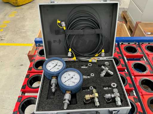 Ensemble d’essai hydraulique Wika