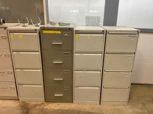 Aktenschrank (4x)