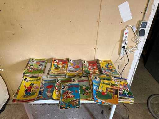 Approx. 300 Mickey Mouse comic booklets, special issue, poster....