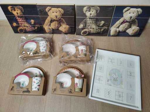 Baby & peuter - Eetsetje (4x) - Wanddecoratie Teddybeer (4x) - Fotokader 12 maanden (1x)