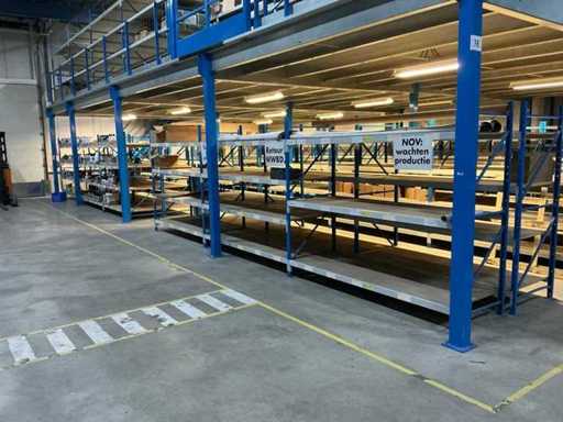 Large span shelving - 46 sections