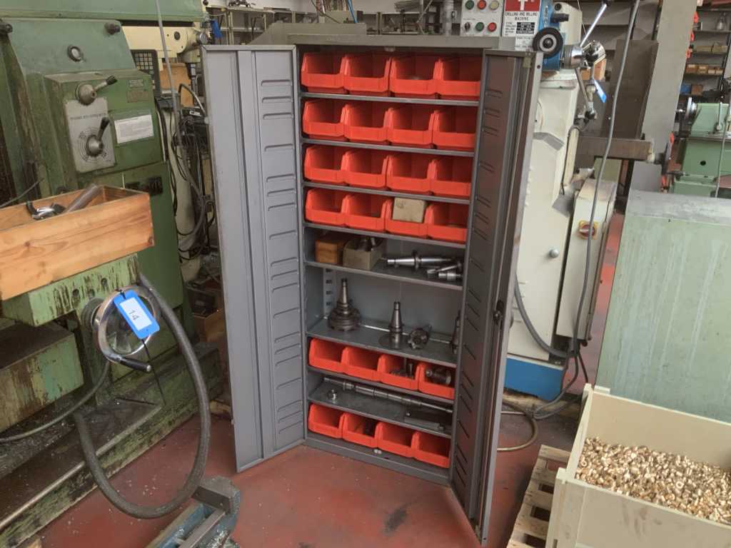 Schäfer Storage cabinet with machine accessories