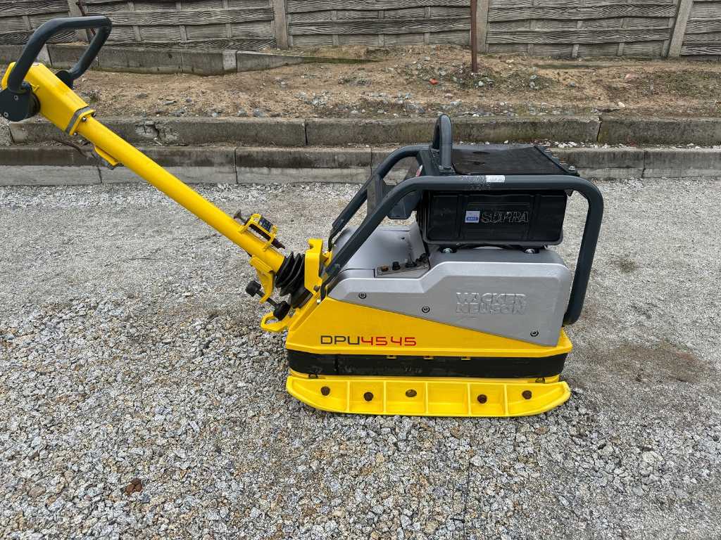 Wacker soil deals compactor