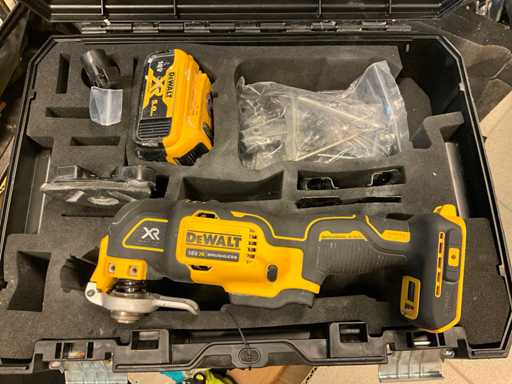 DeWalt DCS356 Multi-tool