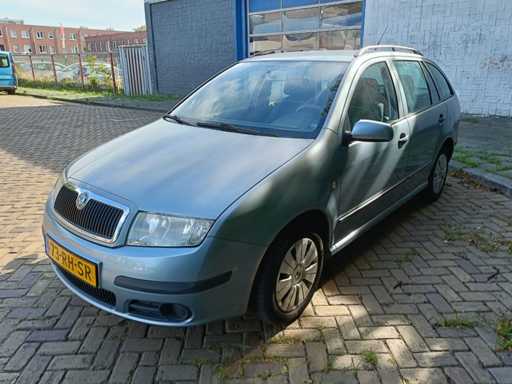 Skoda Fabia Kombi 1.4-16V Ambiente , 73-RH-SR