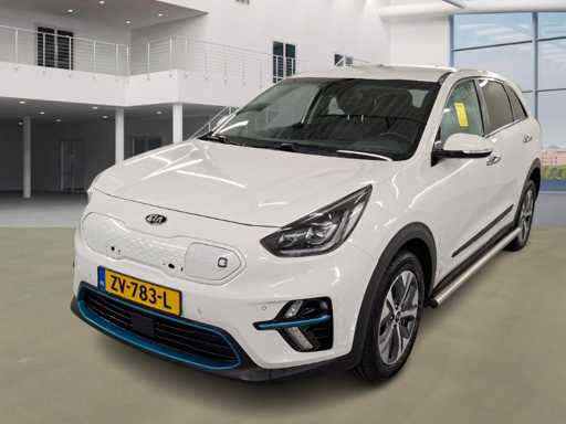 Kia e-Niro ExecutiveLine 64 kWh automatyczna, ZV-783-L