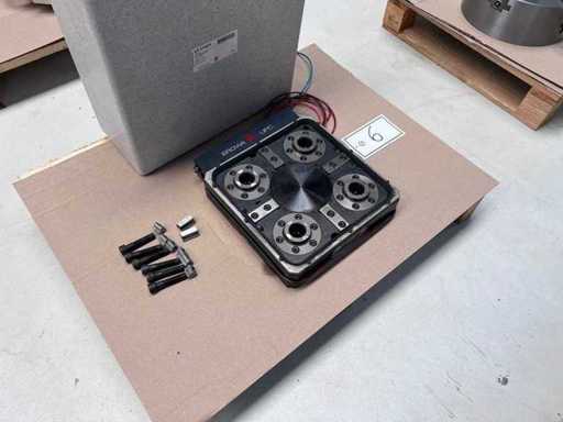 EROWA UPC Chuck