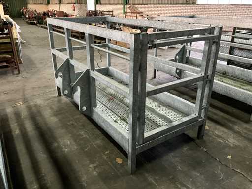 Taca na materiały "nieużywana"