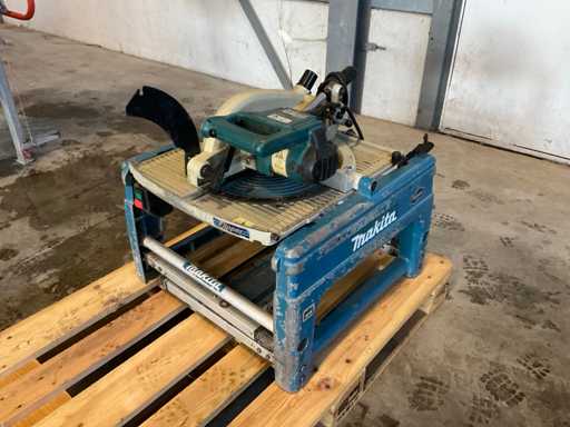 2012 Makita LF1000 Afkortcirkelzaagmachine