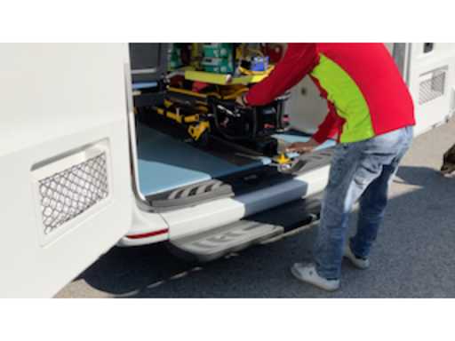 7dd2135e-bb80-403a-a073-93f66b5e4278.mp4