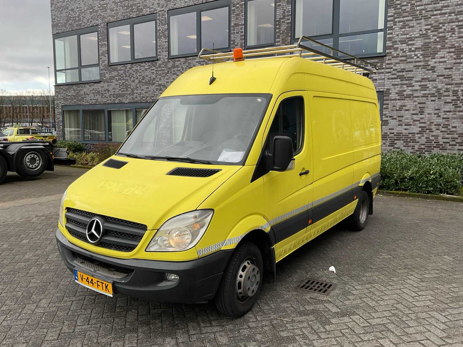 2010 Mercedes-Benz Sprinter Commercial Vehicle
