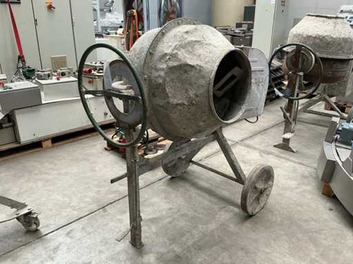 Atika Concrete Mixer