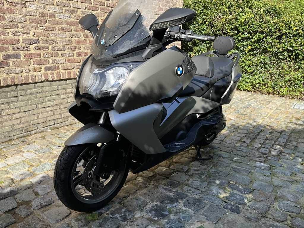 BMW C650GT Scooter