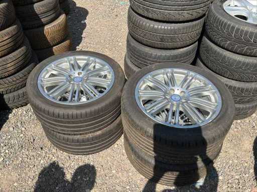 Mercedes 19 inch set van 4 banden voor Mercedes originele + velgen met tweedimensionale sensoren