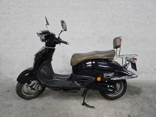 AGM - Bromscooter - GT - 4T 45km uitvoering f741xd
