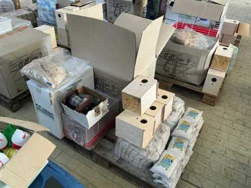 Stock of various accessories for animals