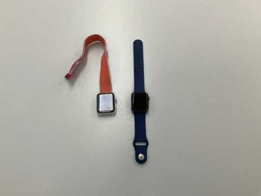 Apple Watch 2 38mm GPS Space Gray & Apple Watch 3 42mm GPS Silver (2x)