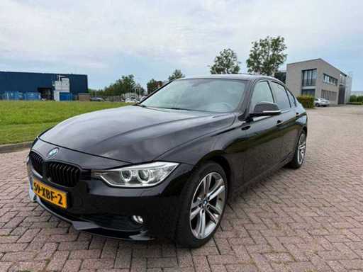 BMW 320i High Executive Automotive