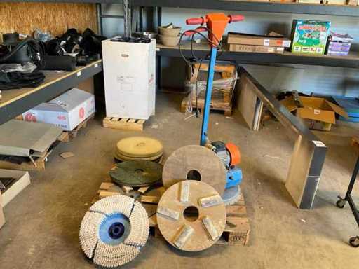 SMG Bourdon floor polisher