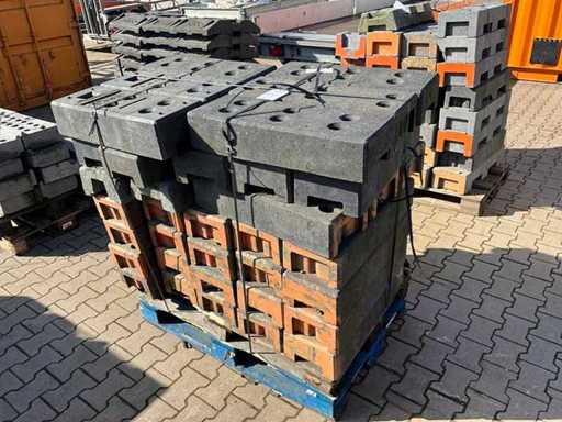 Construction fence foot (36x)