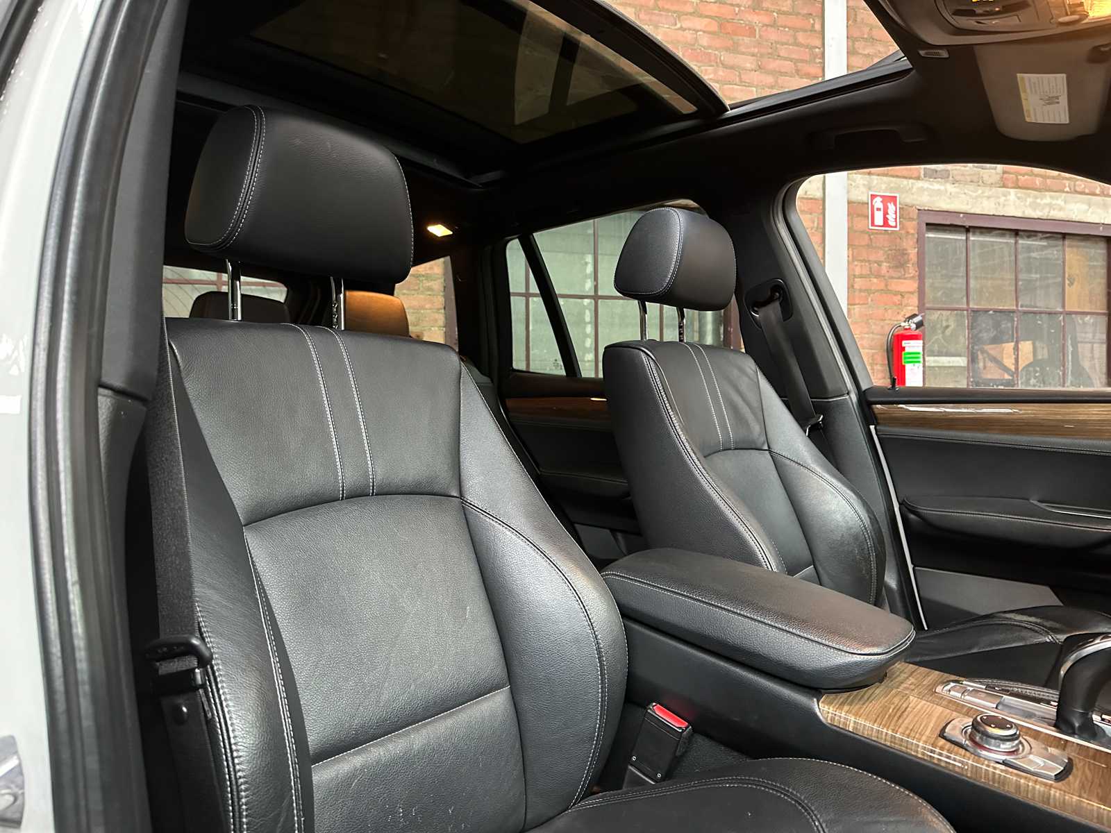 BMW X3 xDrive35i M-Sport High Executive 306pk 2011, J-570-DP