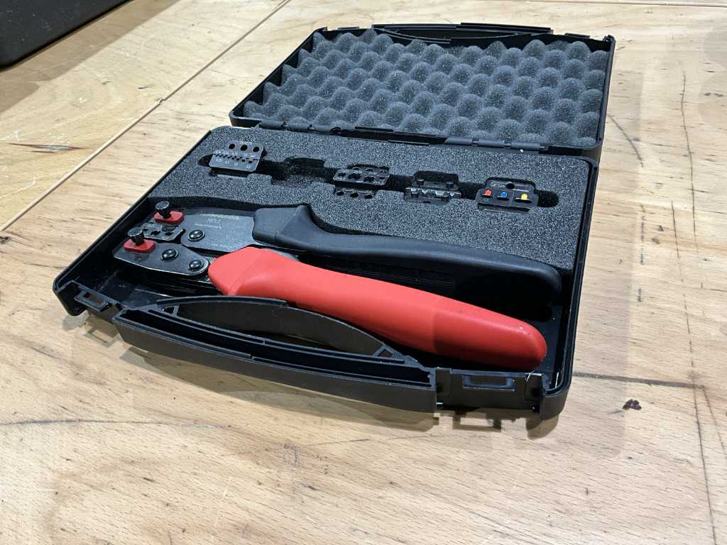 Intercable Crimping Tool