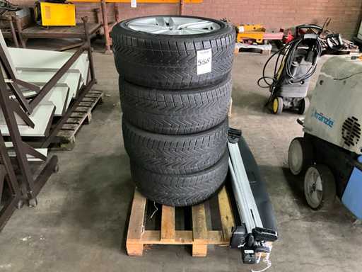 Vredestein Vredestein Giugiaro Wintrac Xtreme M+S tire (4x)