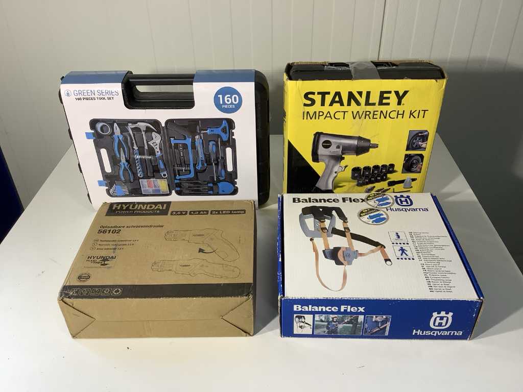Tools a.o. Stanley (4x)