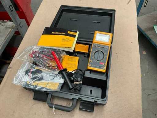 Fluke 27 Multimeter
