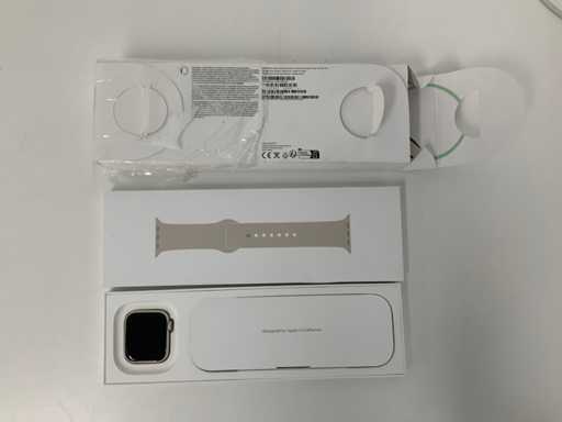Apple Watch SE(2nd generation) 40mm GPS + Cellular Aluminium Starlight