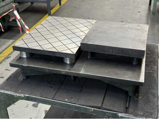   3 straightening plates