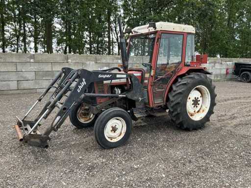 1984 New Holland 45-66S Zweiradantrieb Landtraktor