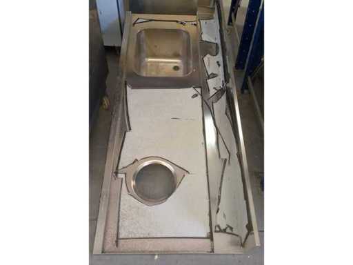 Edelstahldecke mit Waschbecken