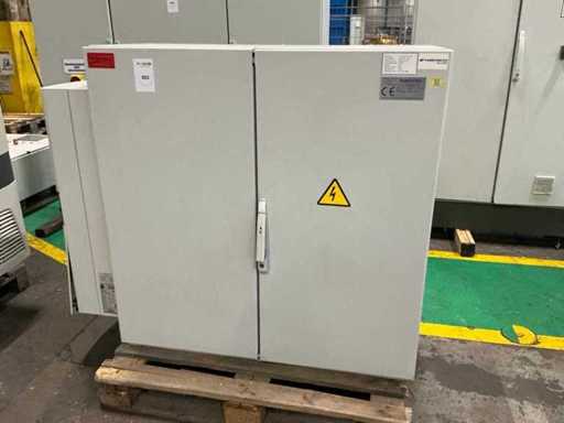 Schakelkast met inhoud