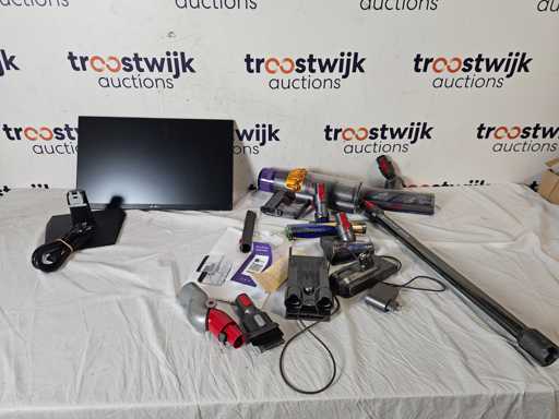 Asus VA24EHE + Dyson V15 Detect Absolute