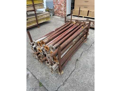 Lot van Schroefstempels met Stapelrekken Schroefstempel