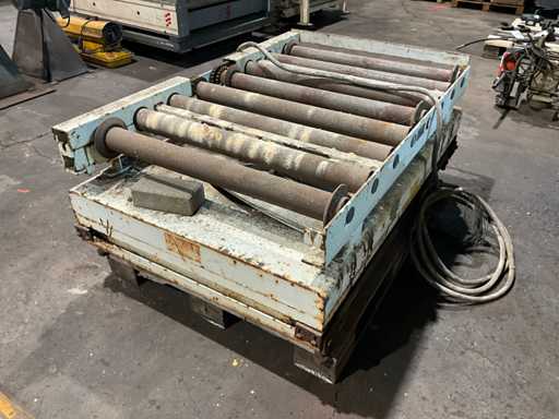 Napędzany przenośnik rolkowy