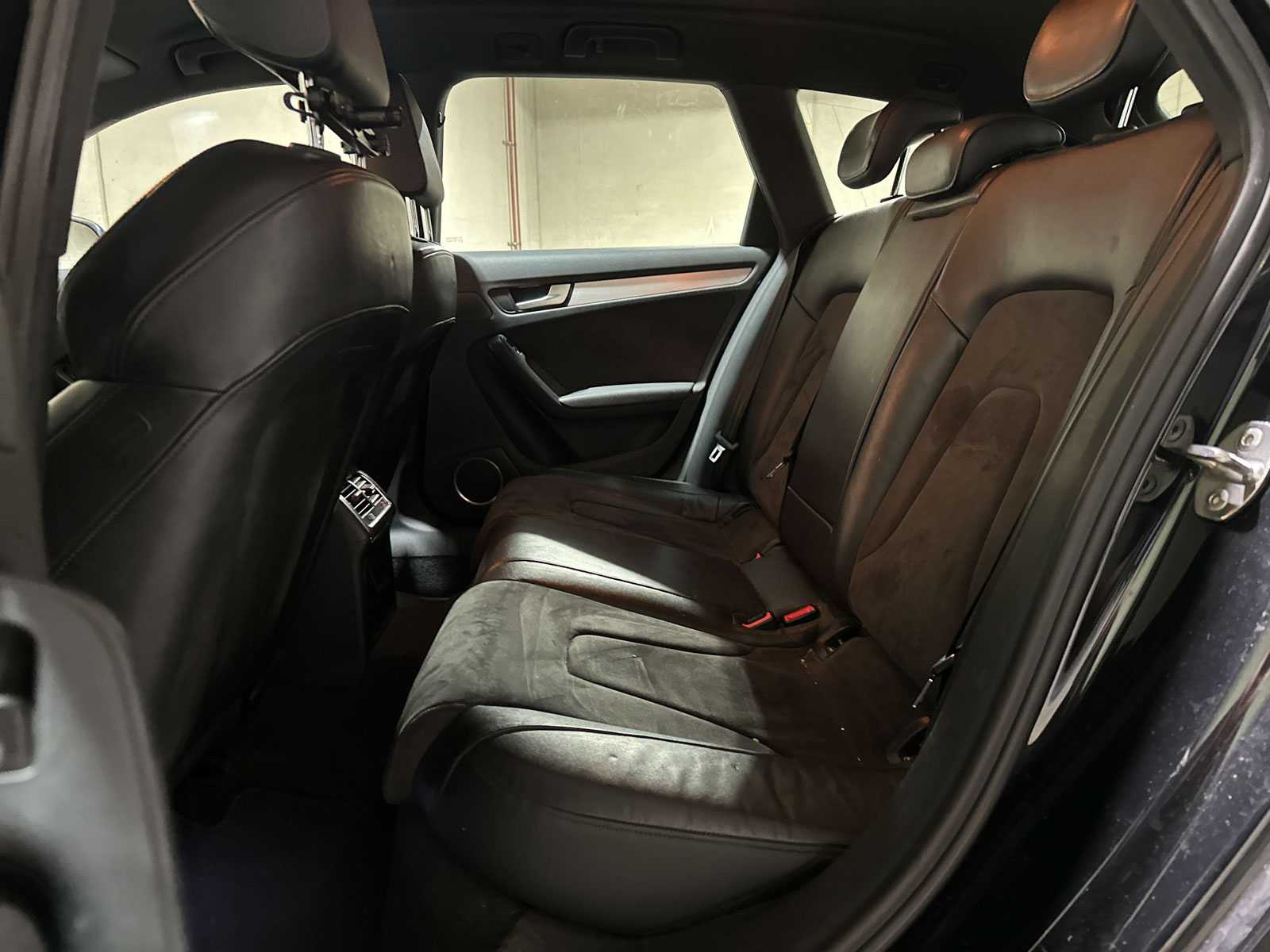 Audi S4 Avant 3.0 TFSI V6 Quattro Pro Line 329pk 2011 (Origineel-NL), 70-PZR-2