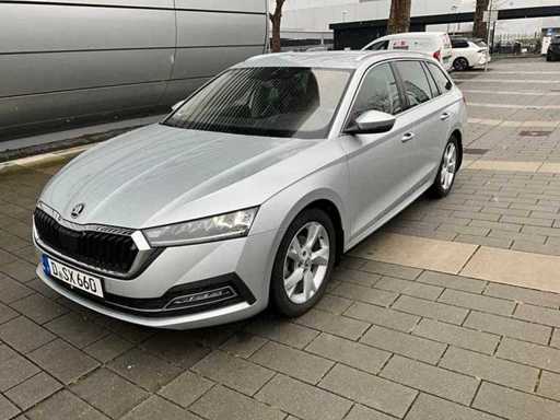 SKODA Octavia "Style" 2.0TDI Estate Automatic (2024)