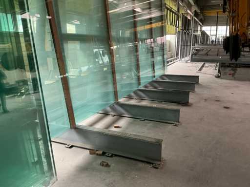 Portaoggetti in vetro per pannelli jumbo (5 volte)